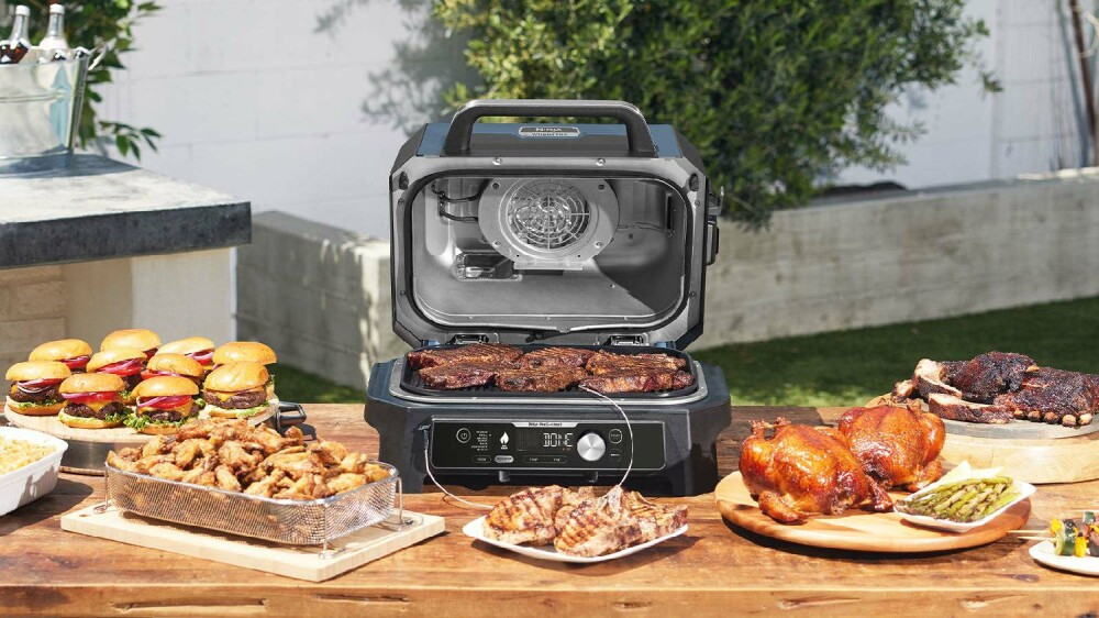 Ninja Barbecue elettrico e affumicatore Pro XL